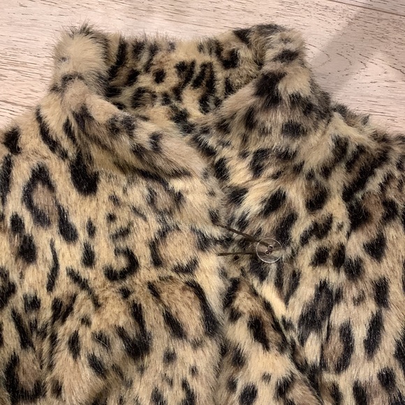 Faux Fur Leopard 🐆 Animal Print Mid-Length Vintage Coat Mob Wife Cool Buttons ✧ - Picture 11 of 15